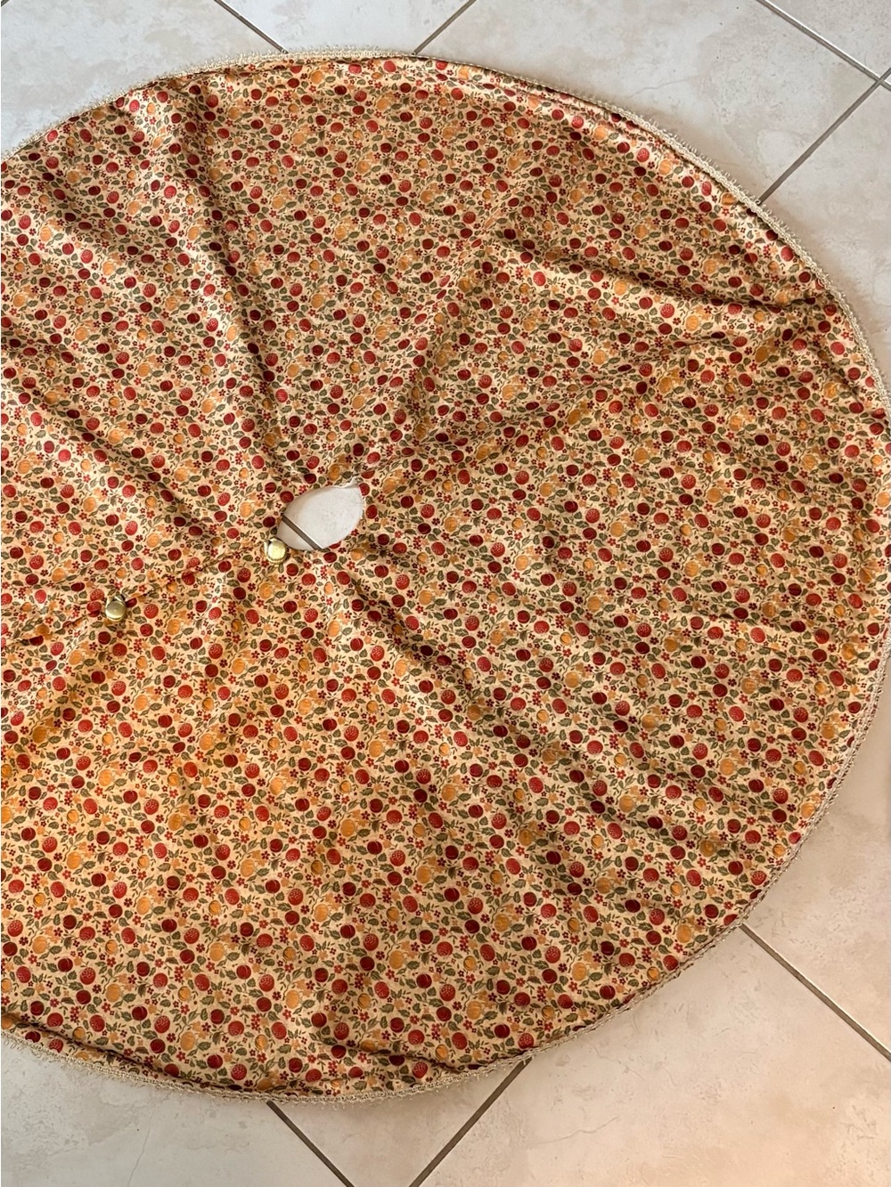 Martha Stewart Red and Gold Holiday 48”Tree Skirt Fruit Motif